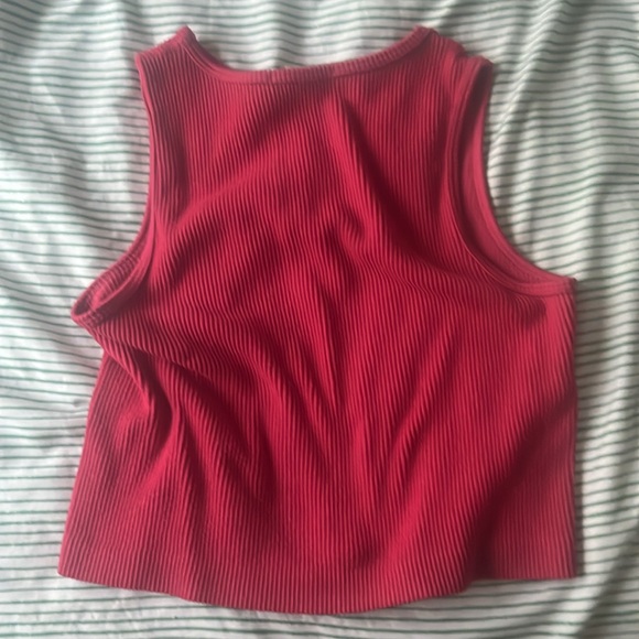 Ribbed tank - Picture 3 of 3
